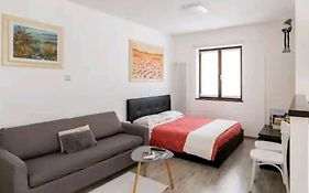 Iris Home